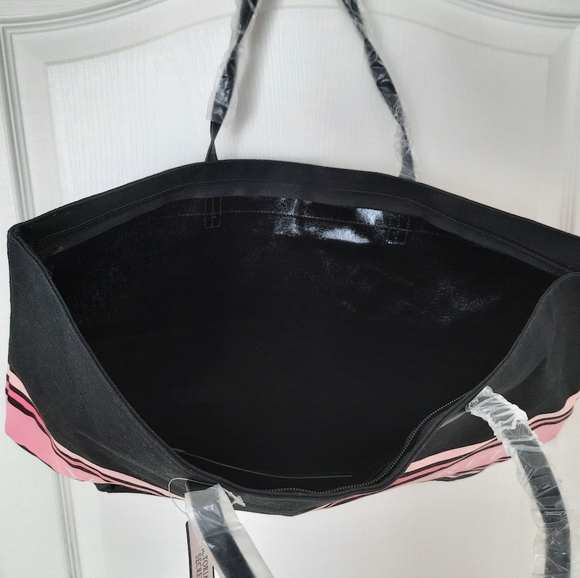 BNWT Victoria's Secret Bag - Picture 3 of 5